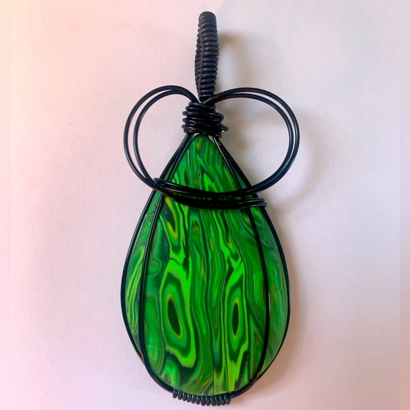 Black & Green Swirl Pendant-Handcrafted NWT - Picture 1 of 4